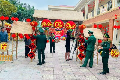 XUÂN YÊU THƯƠNG TỪ SỰ CHUNG TAY CỦA ĐỒN BIÊN PHÒNG VĂN LÝ, NHÀ TRƯỜNG VÀ CHA MẸ TRẺ